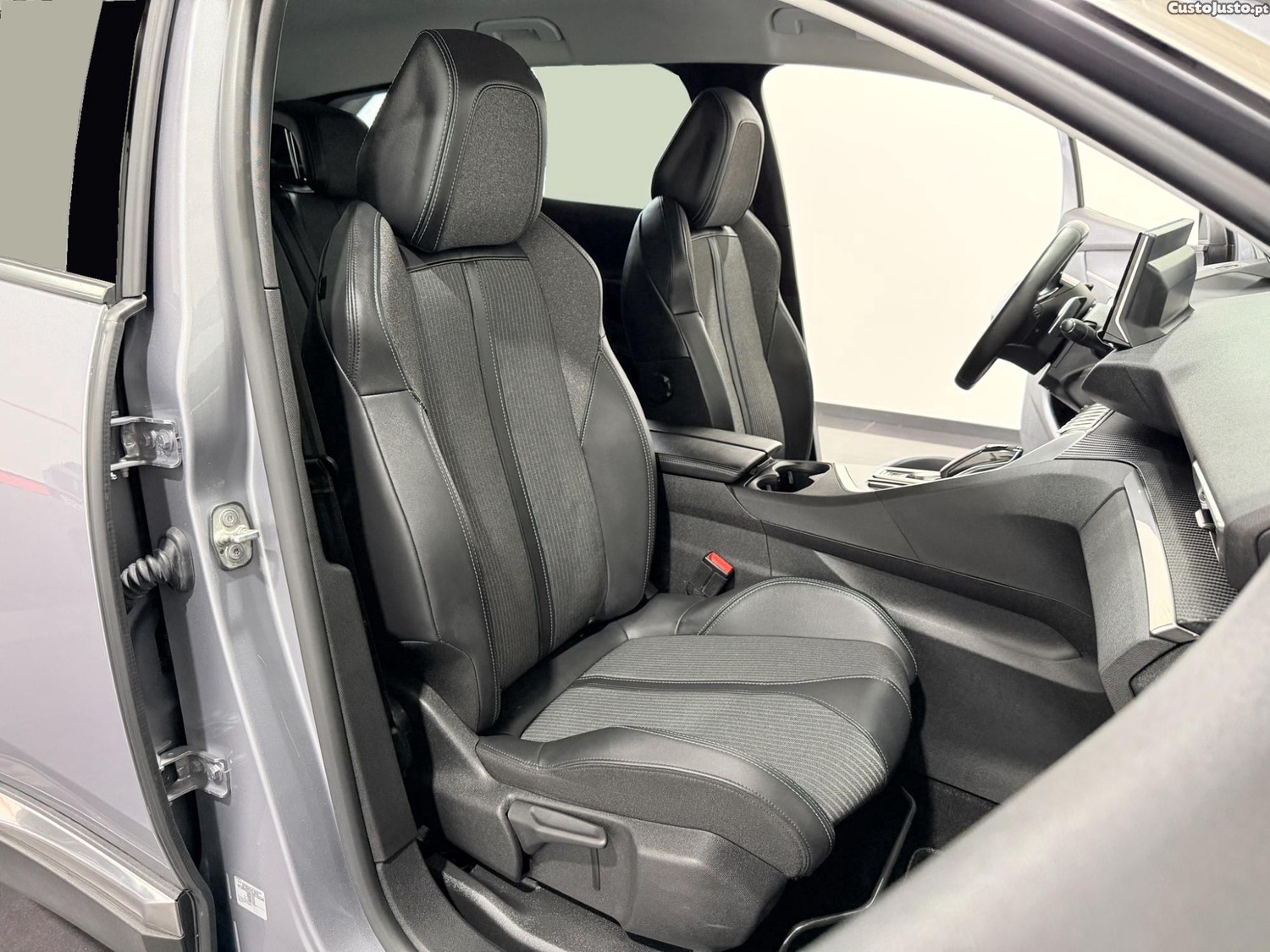 Peugeot 3008 1.6 HIBRIDO PLUG-IN ALLURE E-EAT8 225 CV - NACIONAL — fotografia 9
