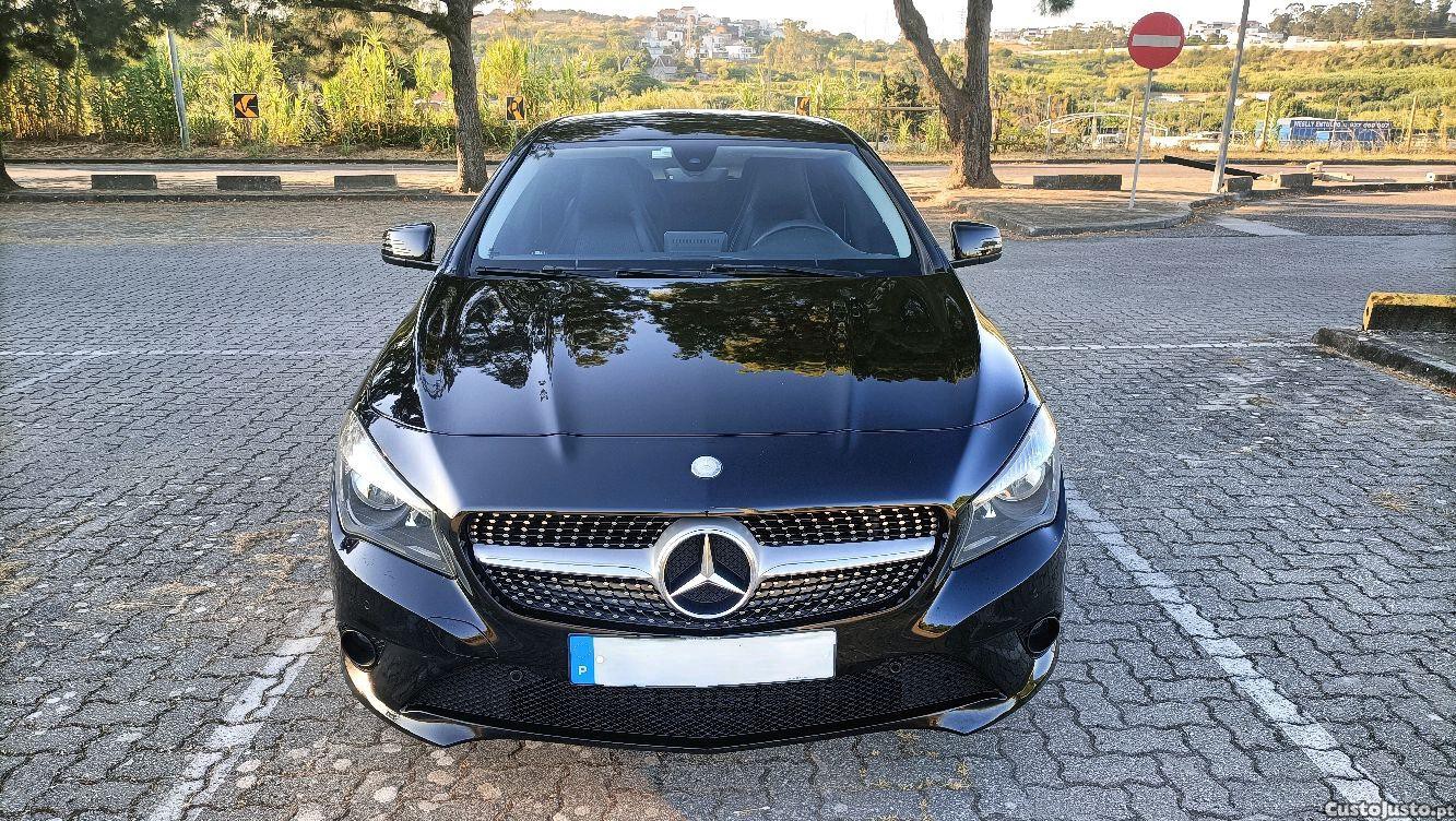 Mercedes-Benz CLA 200 200d Shooting Brake — fotografia 10