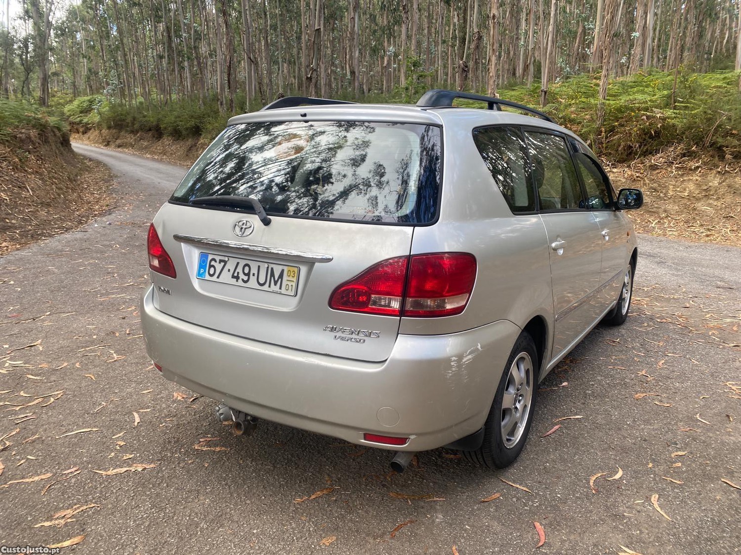 Toyota Avensis Verso (Clm20)-7L — fotografia 10