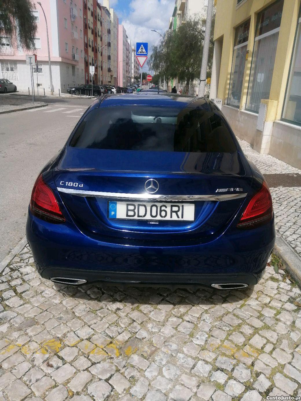 Mercedes-Benz C 180 AMG — fotografia 5