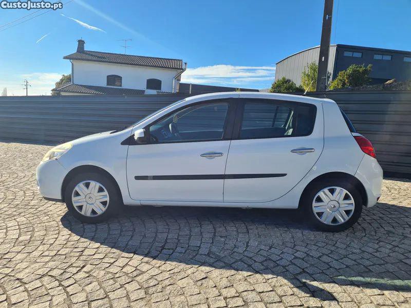 Renault Clio 1.5 dci fairway — fotografia 9