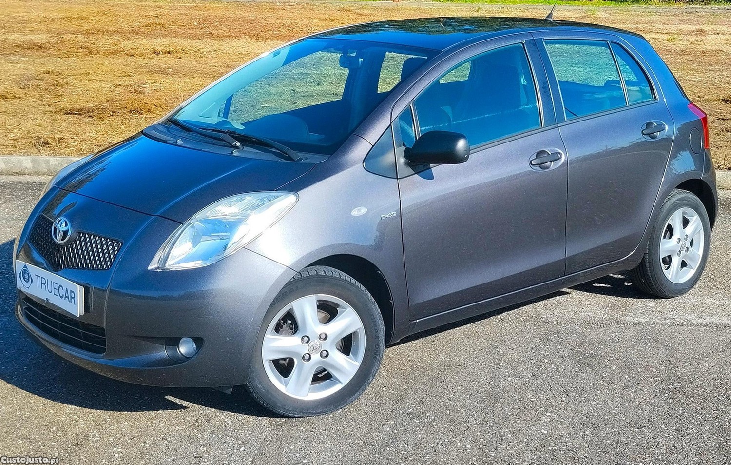 Toyota Yaris 1.4 D-4D AC — fotografia 3