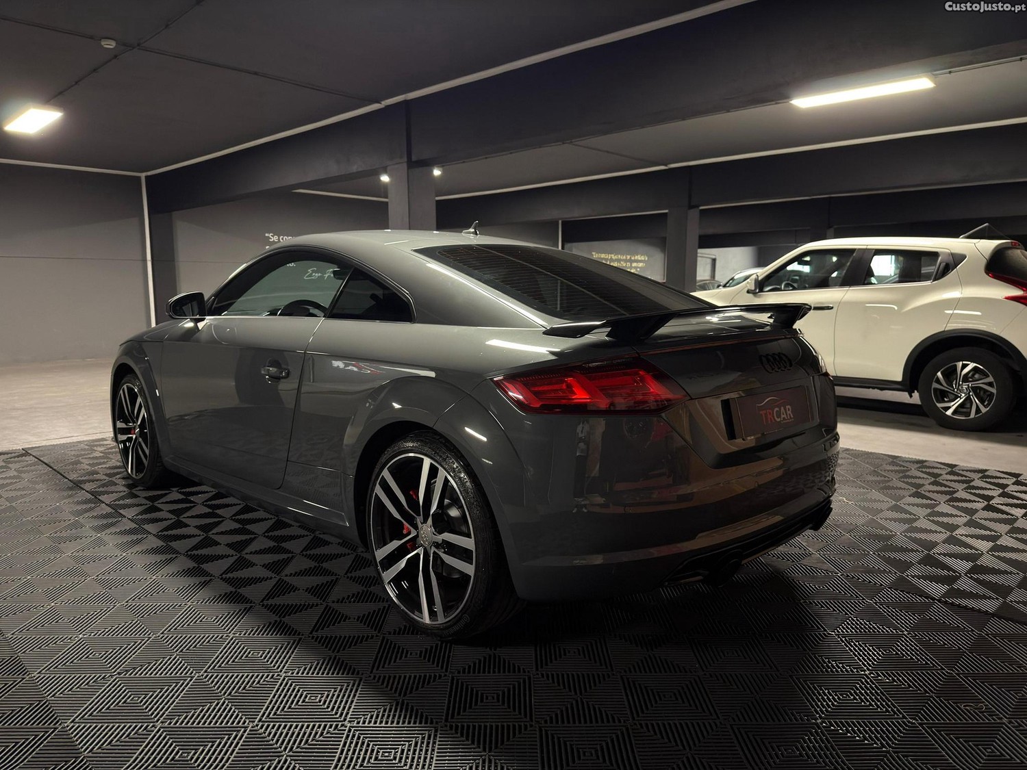 Audi TT Coupé 2.0 TFSI S-line — fotografia 11