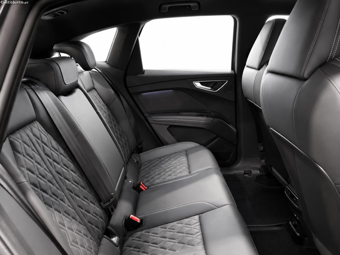 Audi Q4 SPORTBACK E-TRON 40 S-LINE 82KwH (AUTO) — fotografia 2