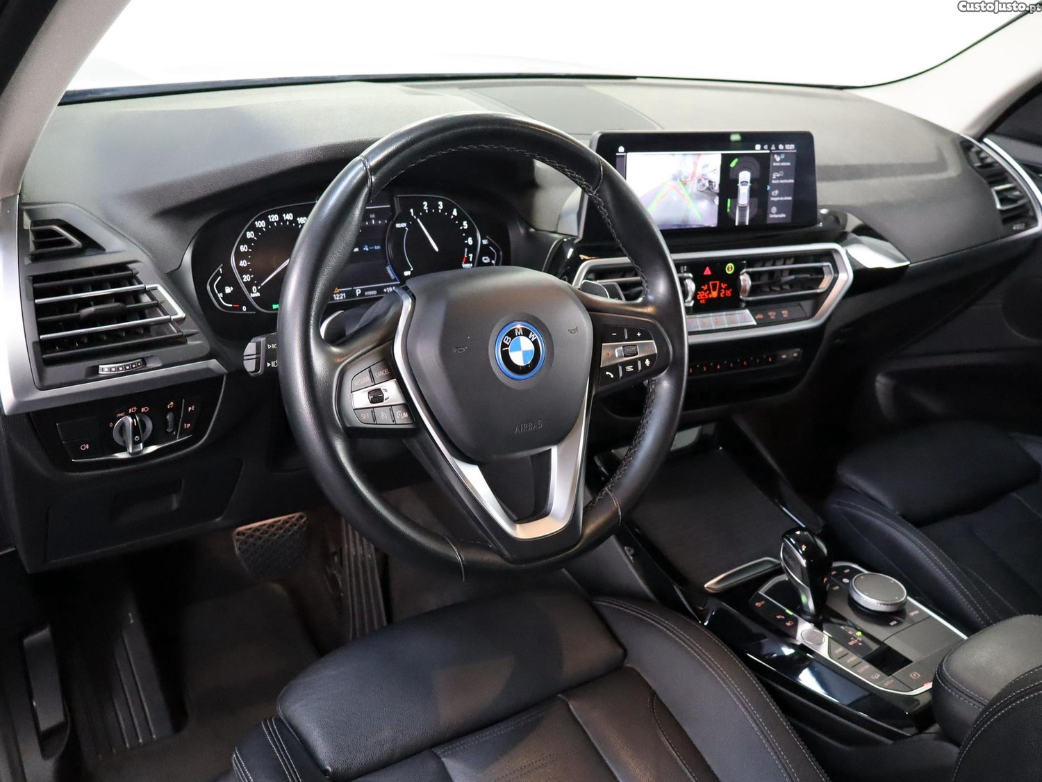 BMW X3 30 e xDrive — fotografia 19