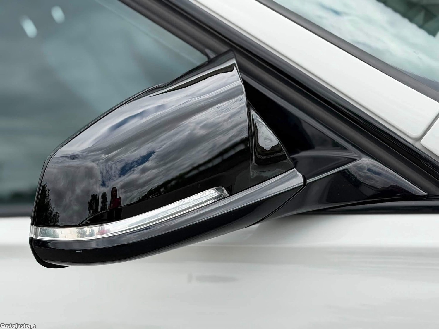 BMW 320 d Pack M Shadow Auto — fotografia 3