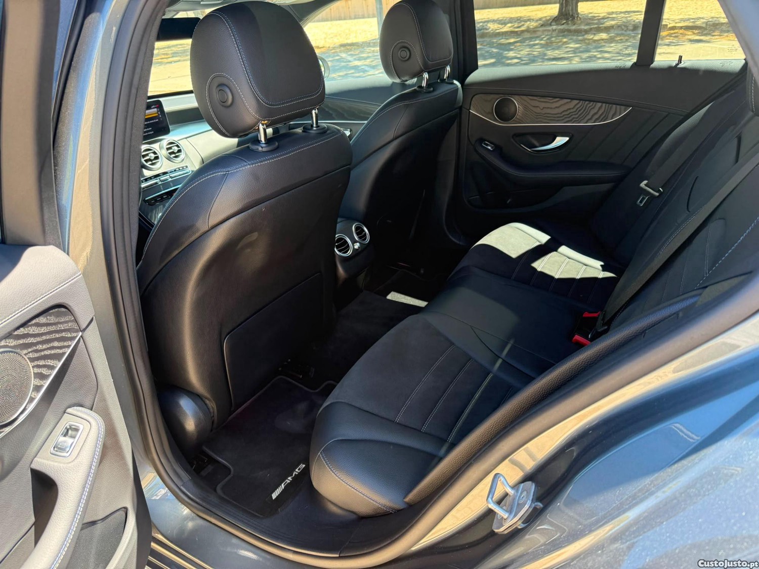 Mercedes-Benz C 300 de 300 pack AMG — fotografia 9
