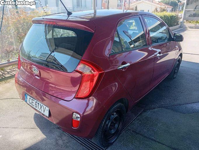 Kia Picanto 1.0 Gasolina — fotografia 8