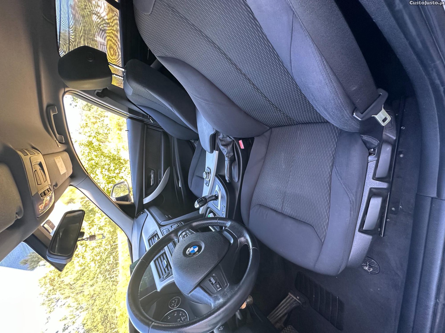 BMW 318 Touring — fotografia 2