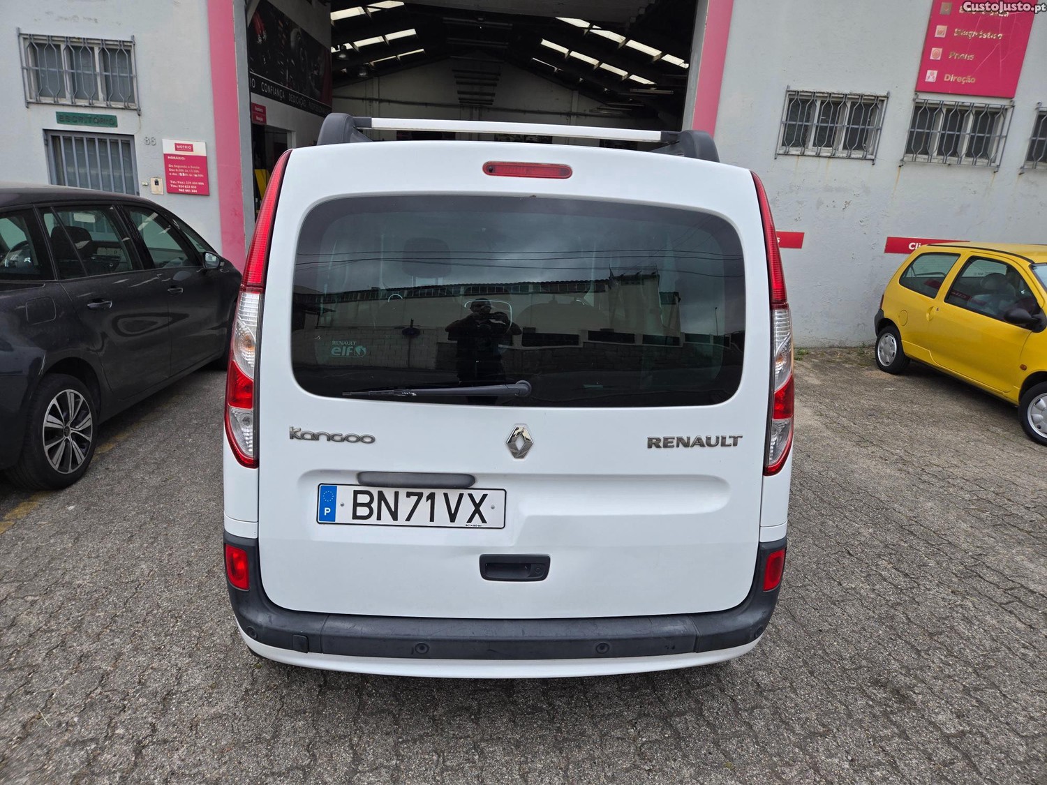 Renault Kangoo Limited 5 lugares — fotografia 4