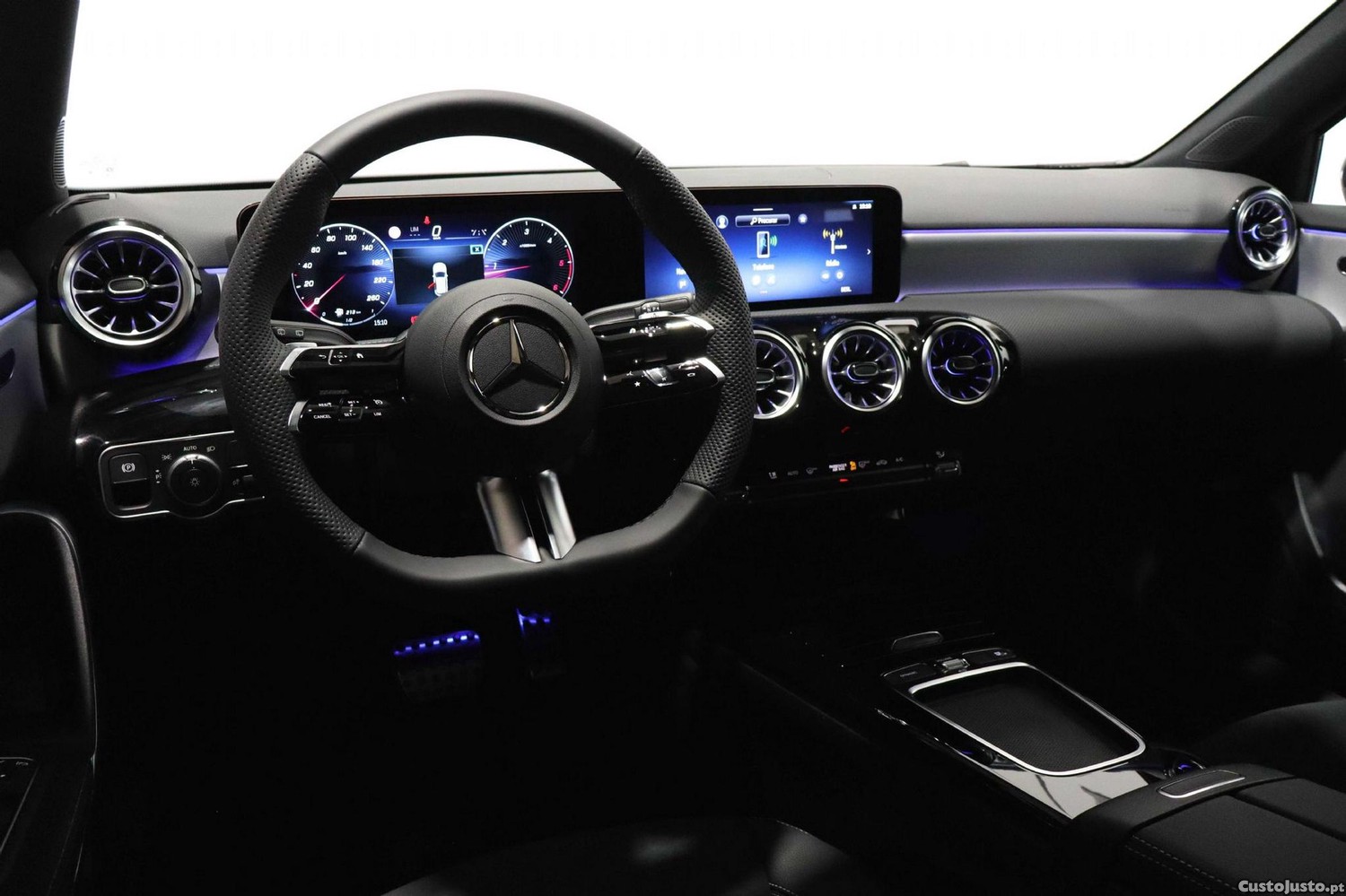 Mercedes-Benz A 180 d — fotografia 13