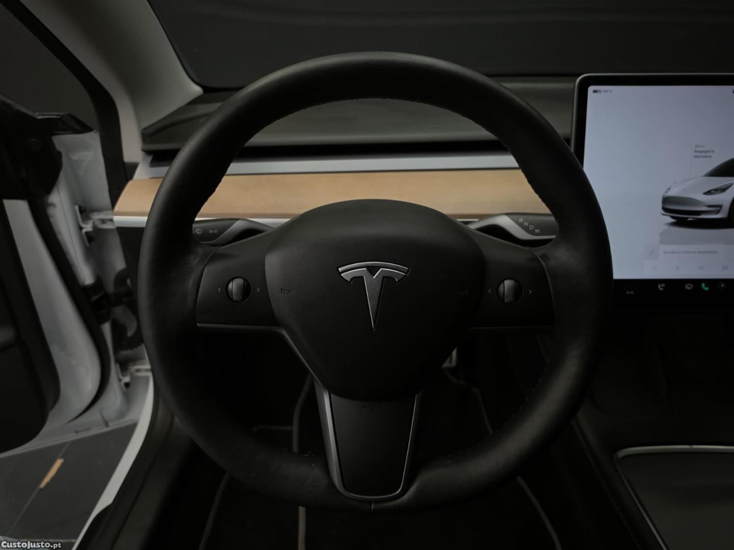 Tesla Model 3 Long Range AWD Dual Motor Performance — fotografia 9