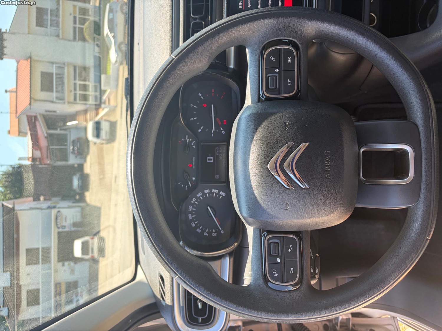Citroën C3 1.2 Puretech Shine — fotografia 3