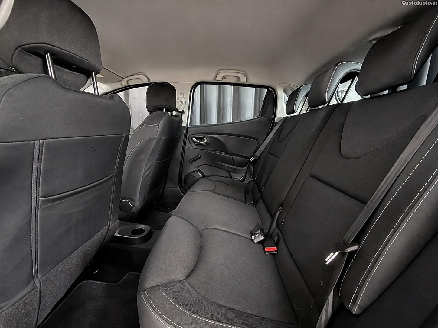 Renault Clio 0.9 TCE Limited — fotografia 5