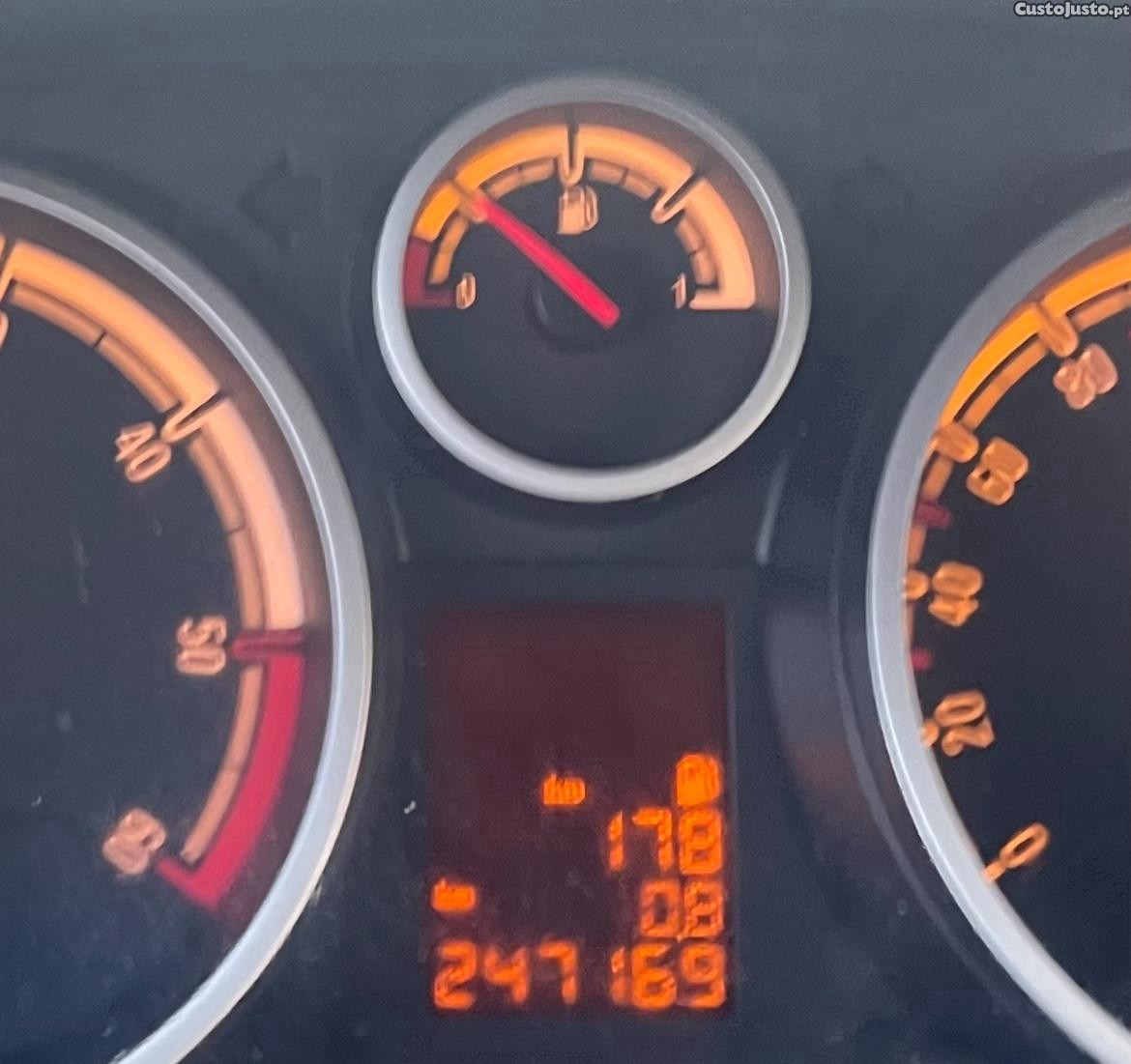 Opel Corsa 1.3 Cdti — fotografia 8