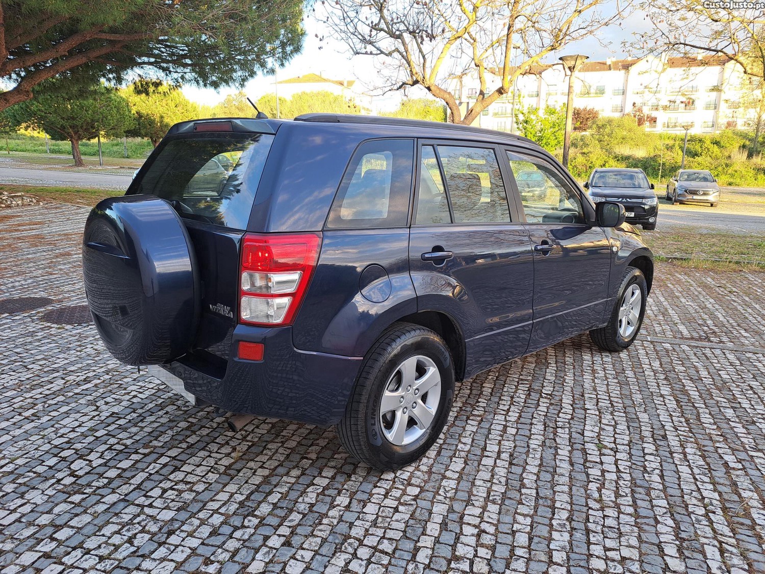 Suzuki Grand Vitara 1.9 DDiS X-Sport - Nacional - IMPECAVEL — fotografia 9