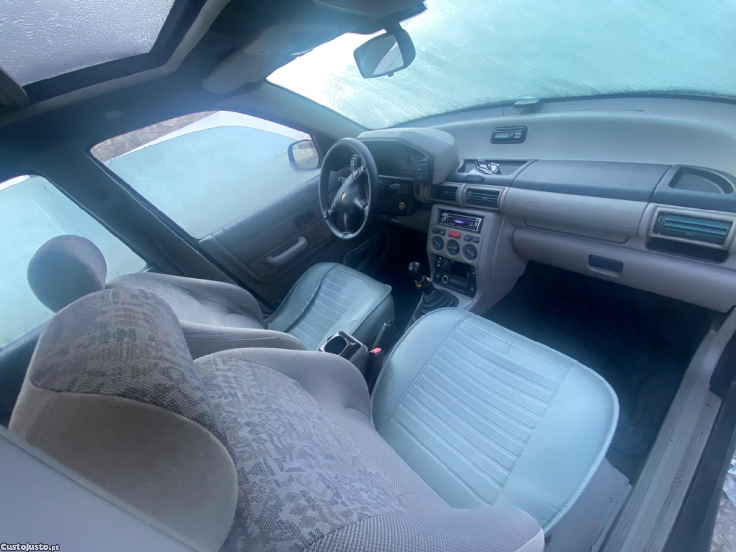 Land Rover Freelander 2.0 TDI — fotografia 6