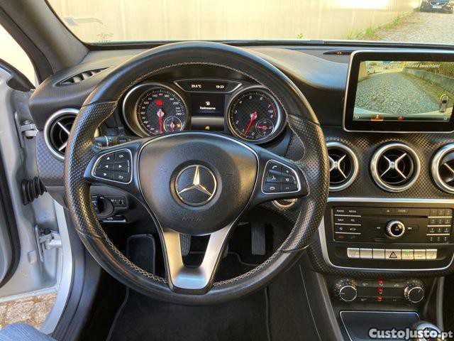Mercedes-Benz A 180 Urban — fotografia 18