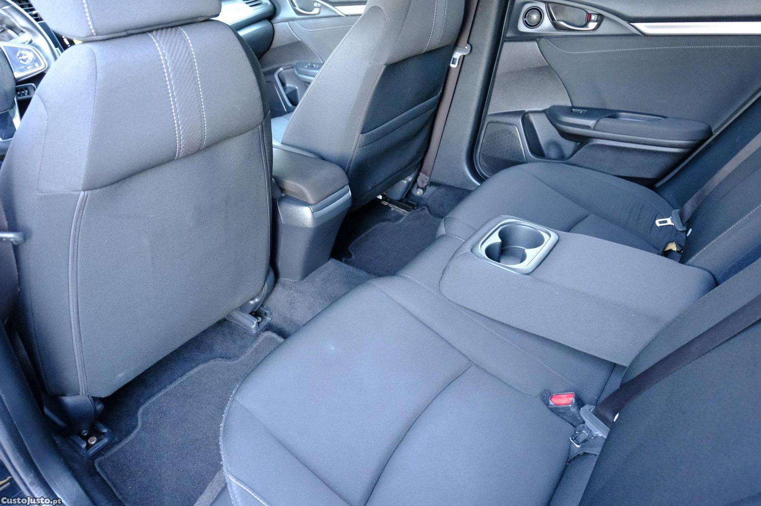 Honda Civic 1.0 i-VTEC Elegance Connect Navi — fotografia 16