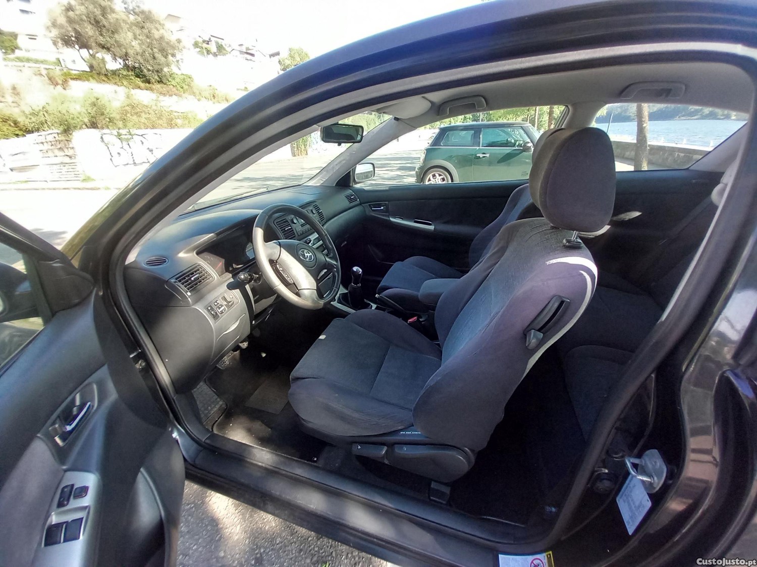 Toyota Corolla 1.4 VVT-i — fotografia 5