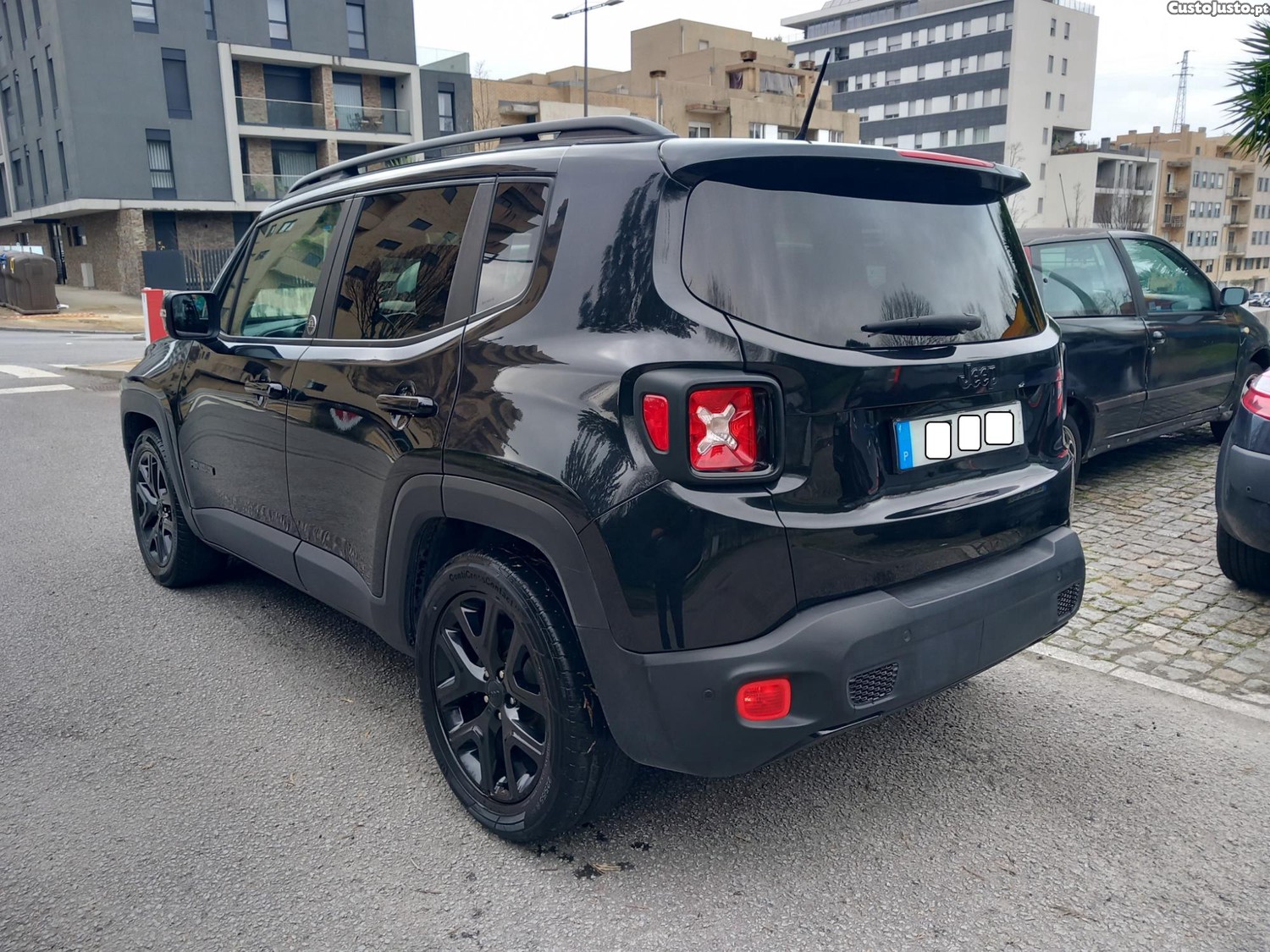 Jeep Renegade 1.6 MJD Night Eagle — fotografia 14