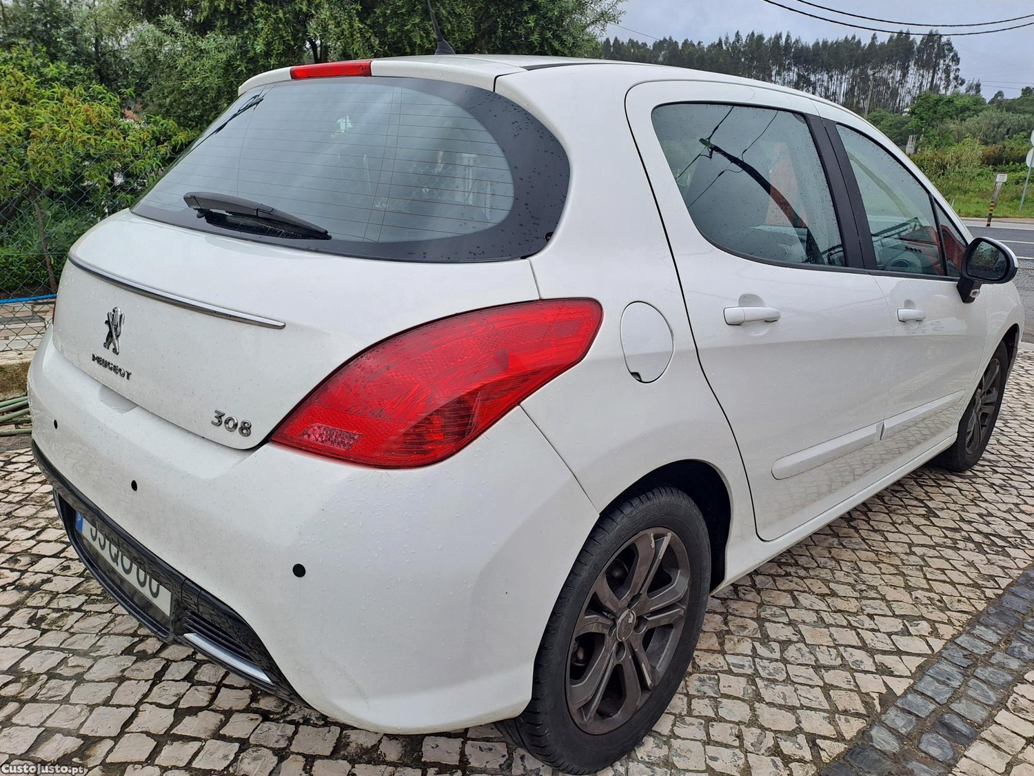 Peugeot 208 1.6 HDI — fotografia 6