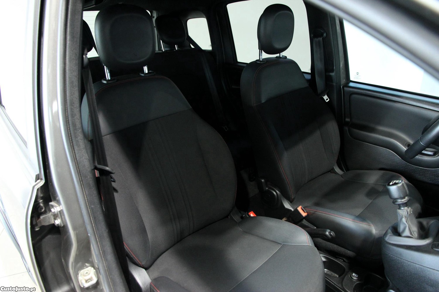 Fiat Panda 1.0 Hybrid Sport — fotografia 9