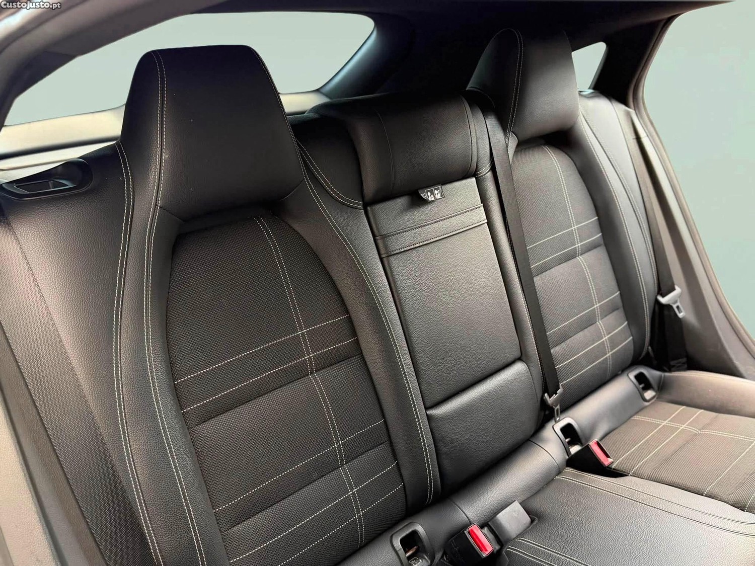 Mercedes-Benz CLA 200 CDi — fotografia 5