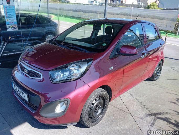 Kia Picanto 1.0 Gasolina — fotografia 10