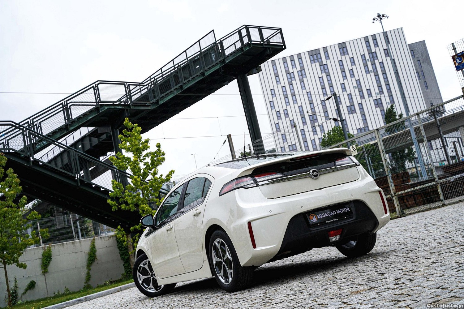 Opel Ampera 1.4 Ecotec Cosmo — fotografia 25