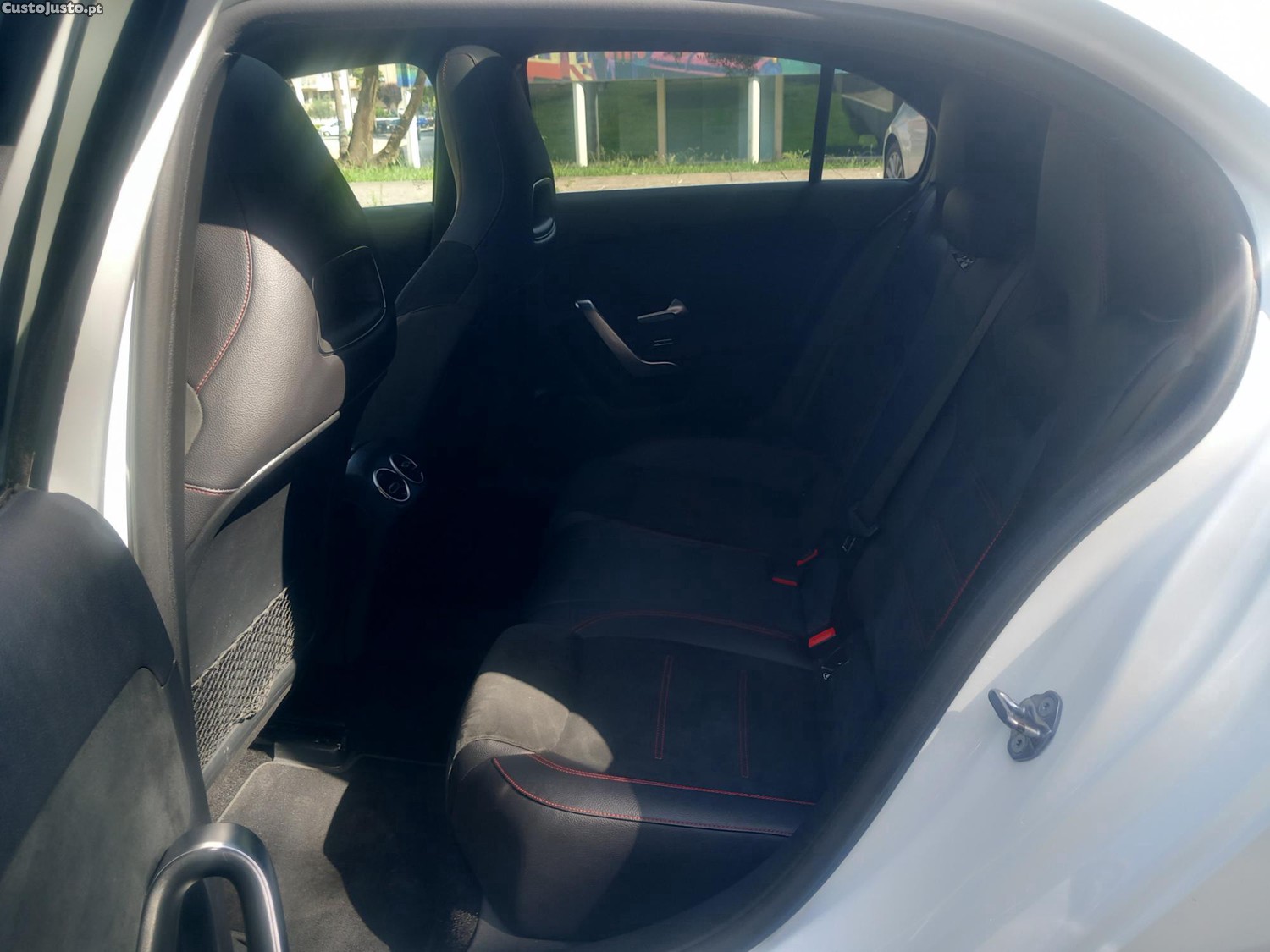 Mercedes-Benz A 180 d AMG Line Aut. — fotografia 7
