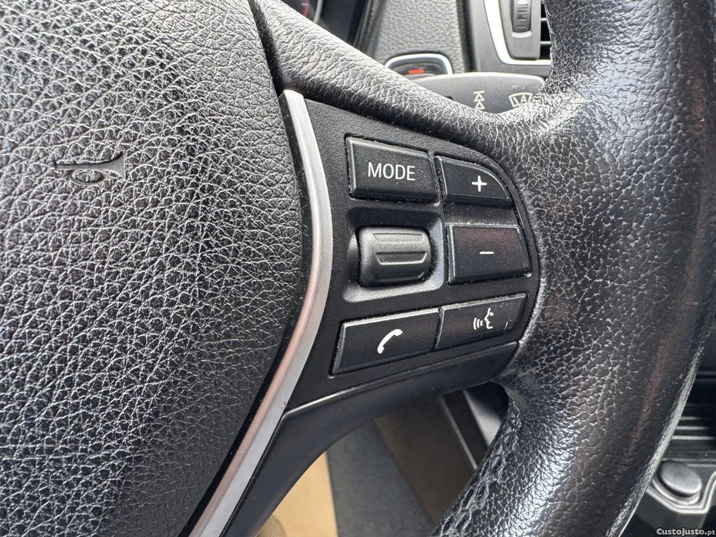BMW 116 D line sport — fotografia 3