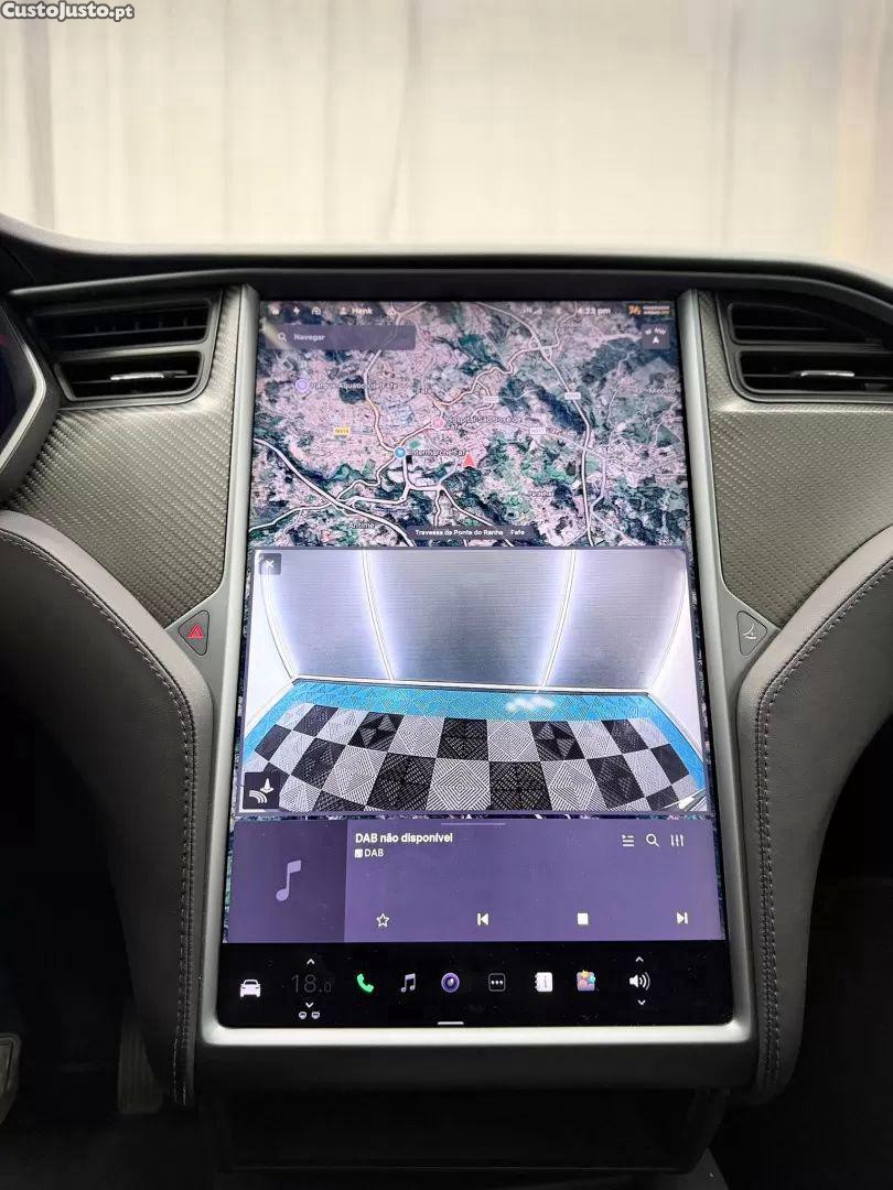 Tesla Model X 100d — fotografia 12