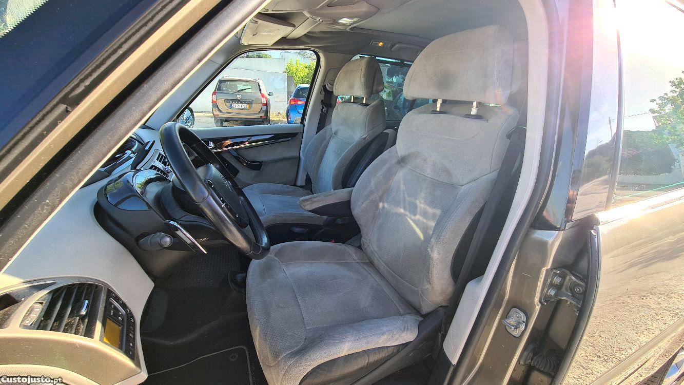 Citroën C4 Grand Picasso 7 Lugares Diesel Automático — fotografia 5
