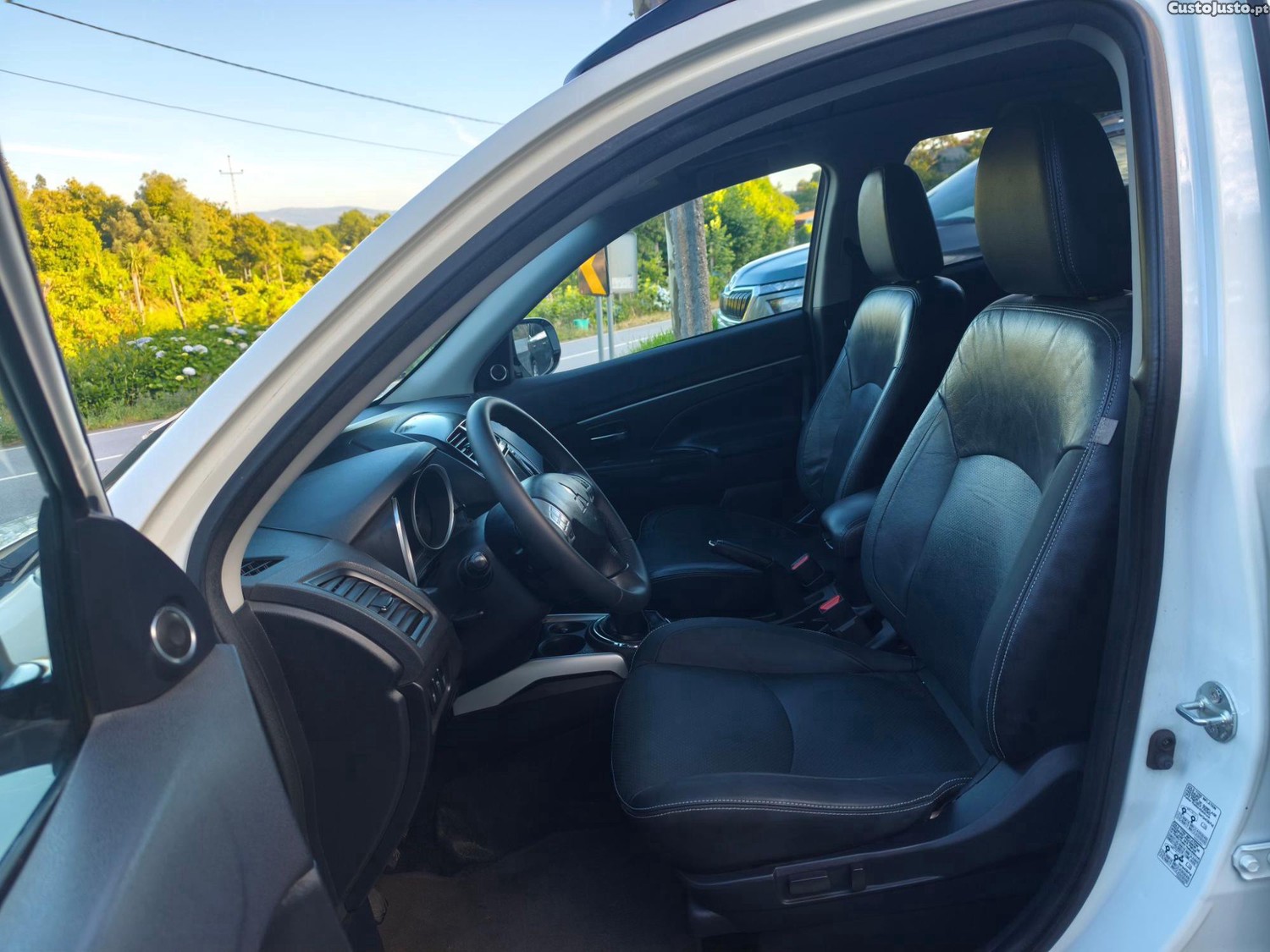 Mitsubishi ASX 1.8 D-ID — fotografia 8