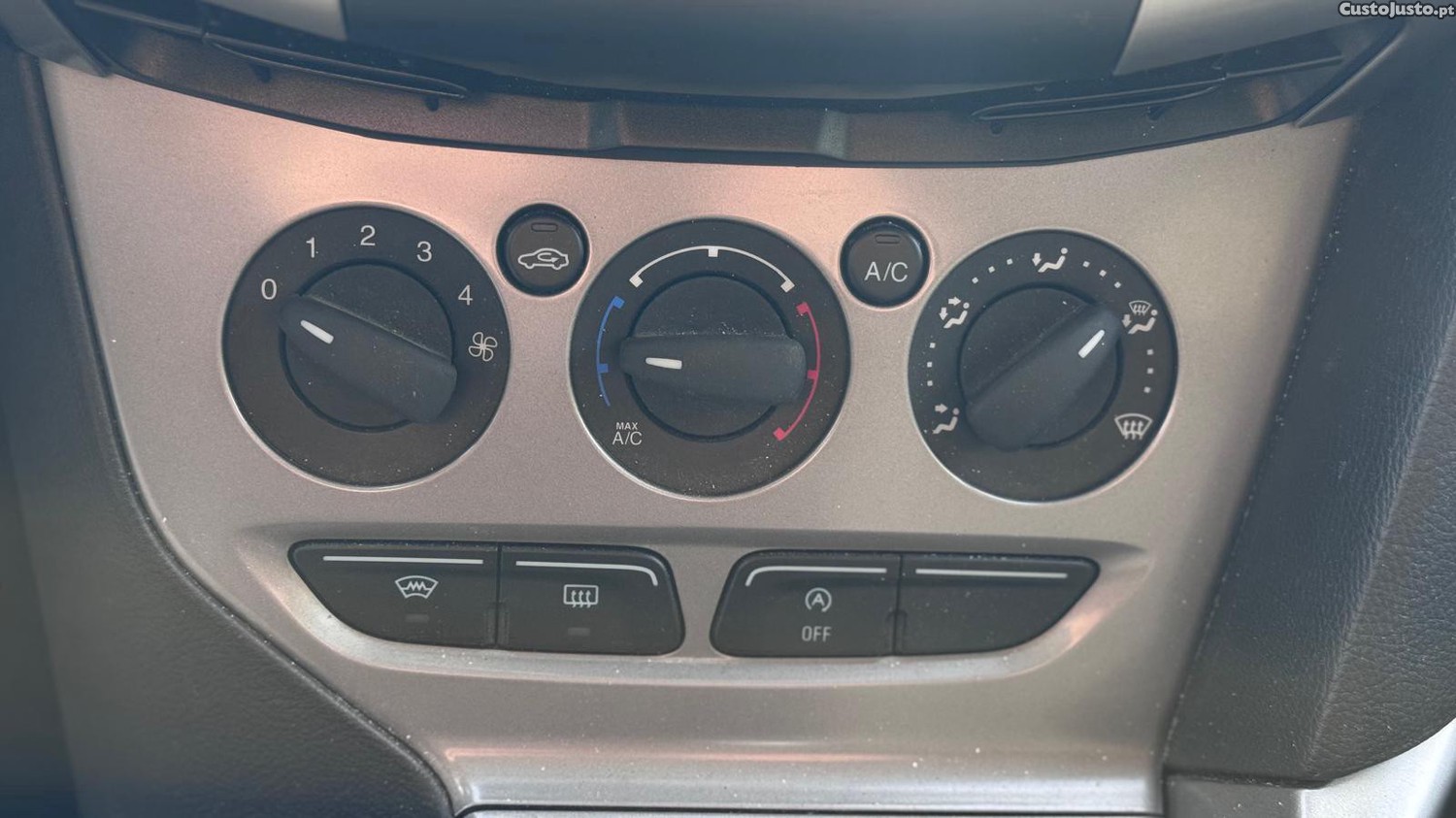 Ford Focus 1.0 Ecoboost — fotografia 10