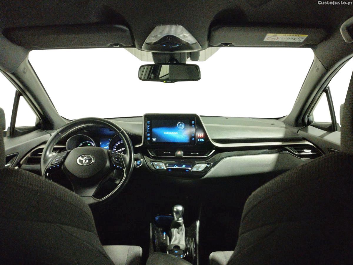 Toyota C-HR 1.8 HSD Comfort+P.Style — fotografia 8