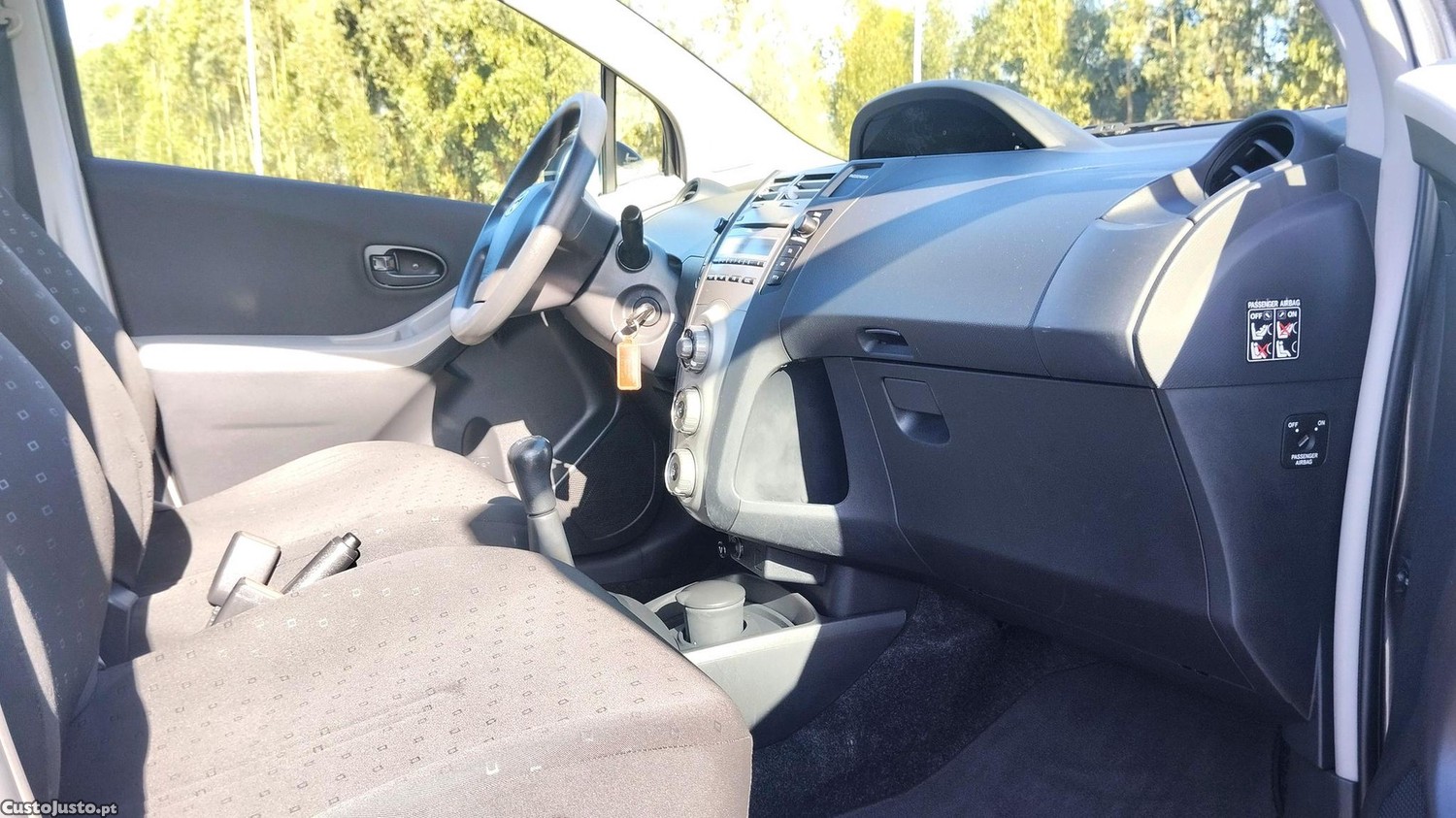 Toyota Yaris 1.4 D-4D AC — fotografia 5