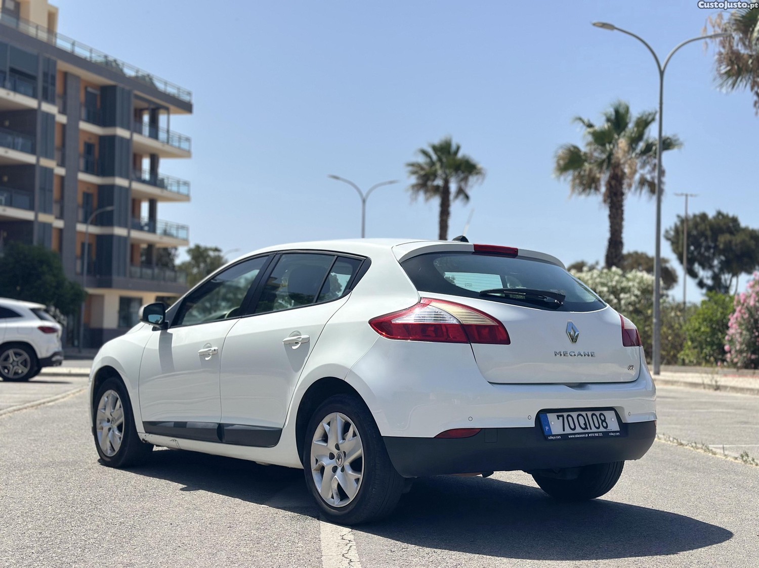 Renault Mégane DCI — fotografia 5