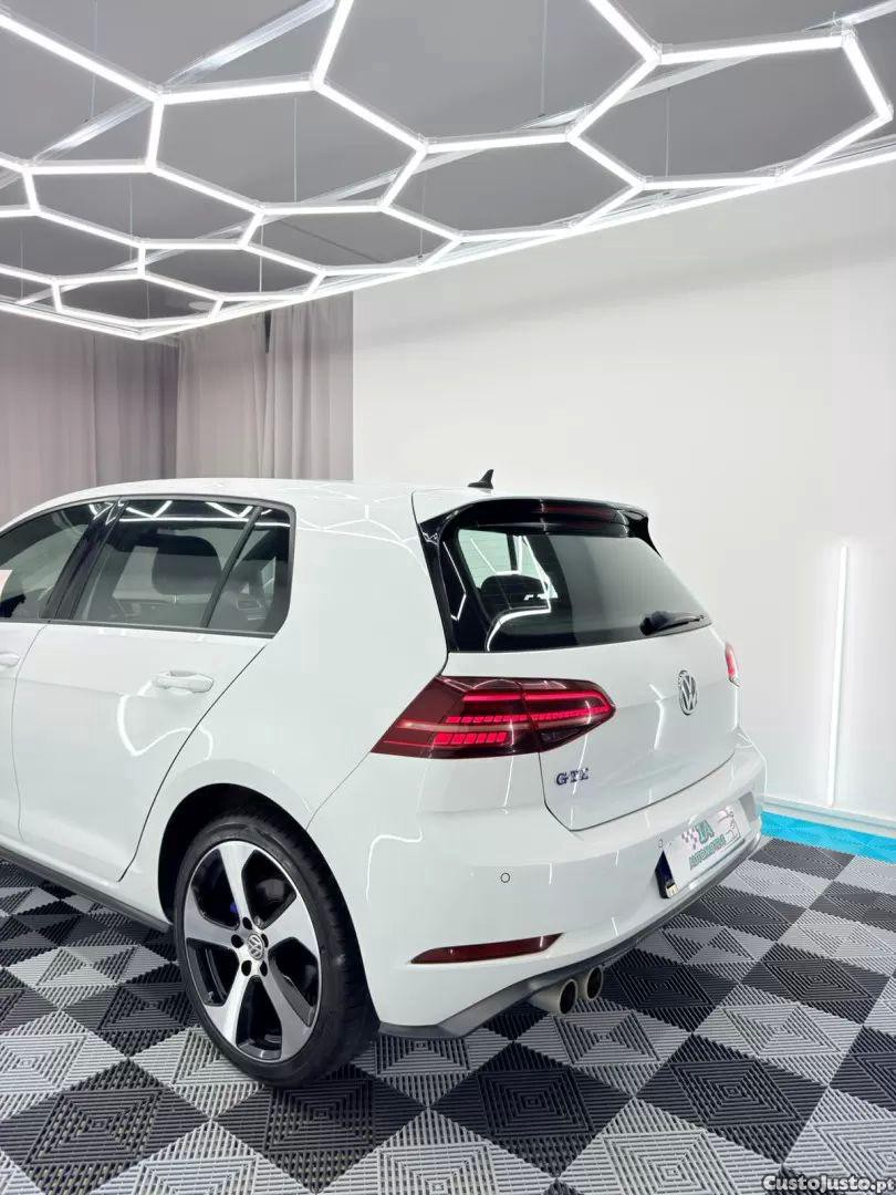 Volkswagen Golf 1.4 gte plug-in-hybrid dsg — fotografia 17