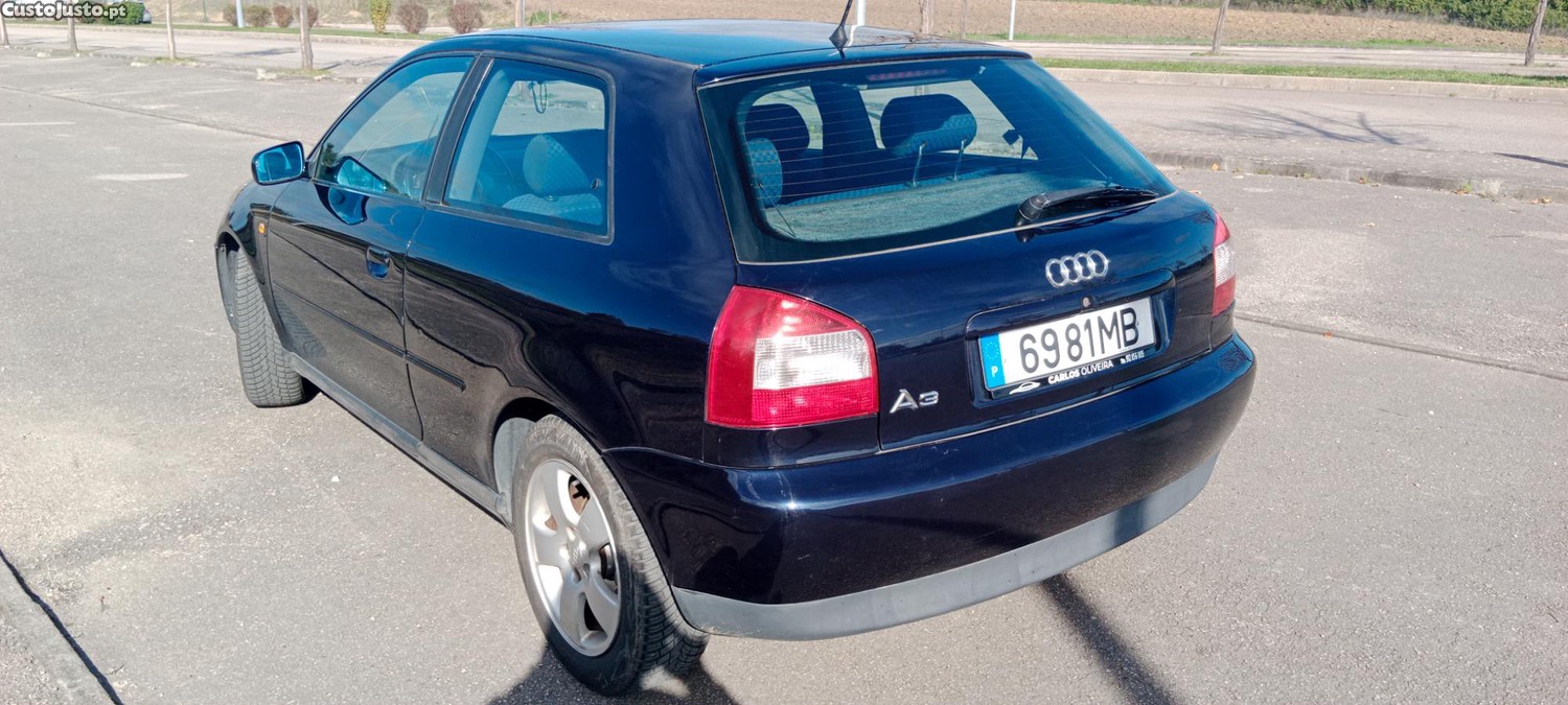 Audi A3 1.8T Sport — fotografia 2