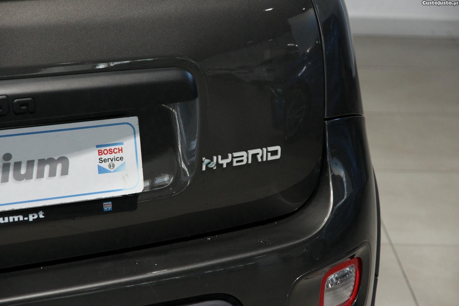 Fiat Panda 1.0 Hybrid Sport — fotografia 14