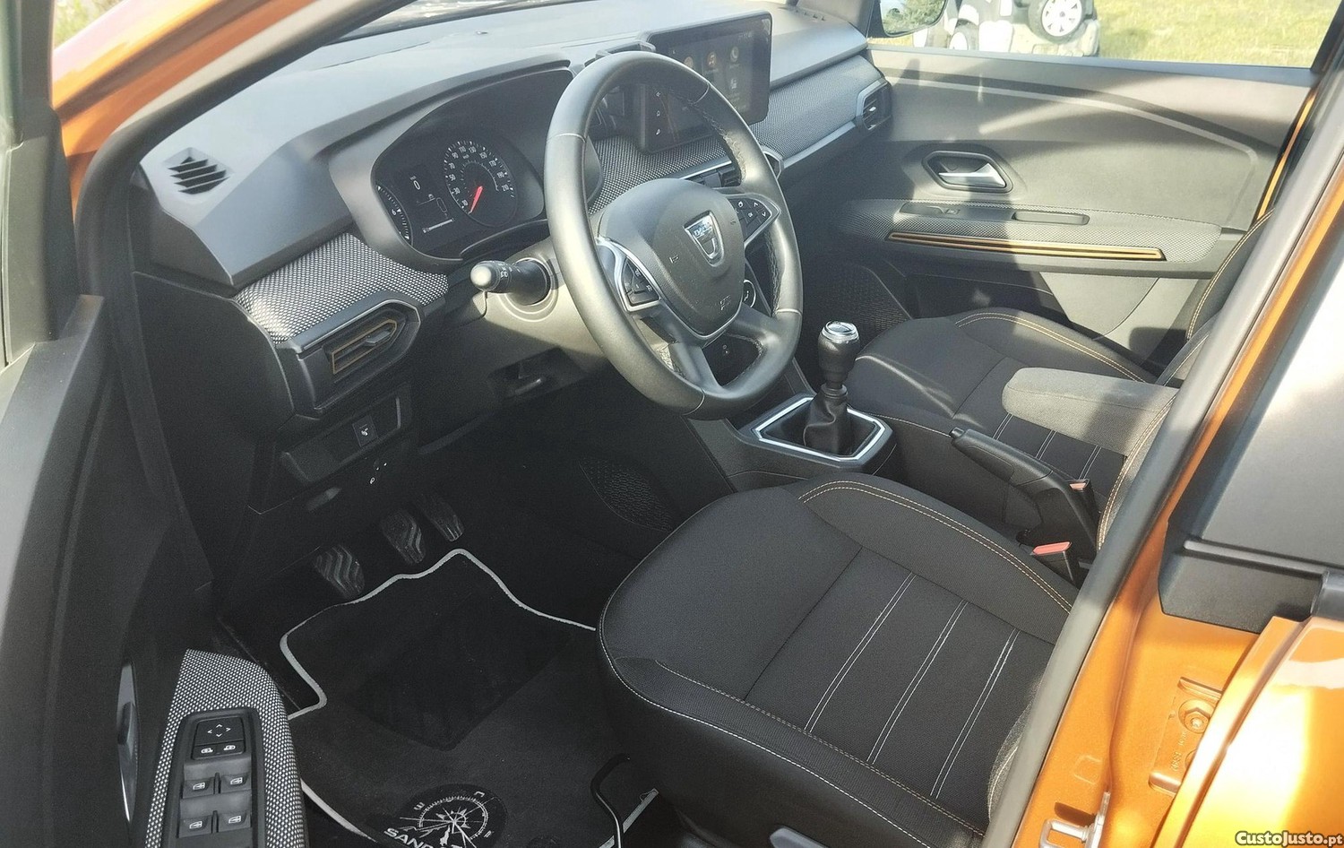 Dacia Sandero 1.0 TCe Stepway Comfort — fotografia 13