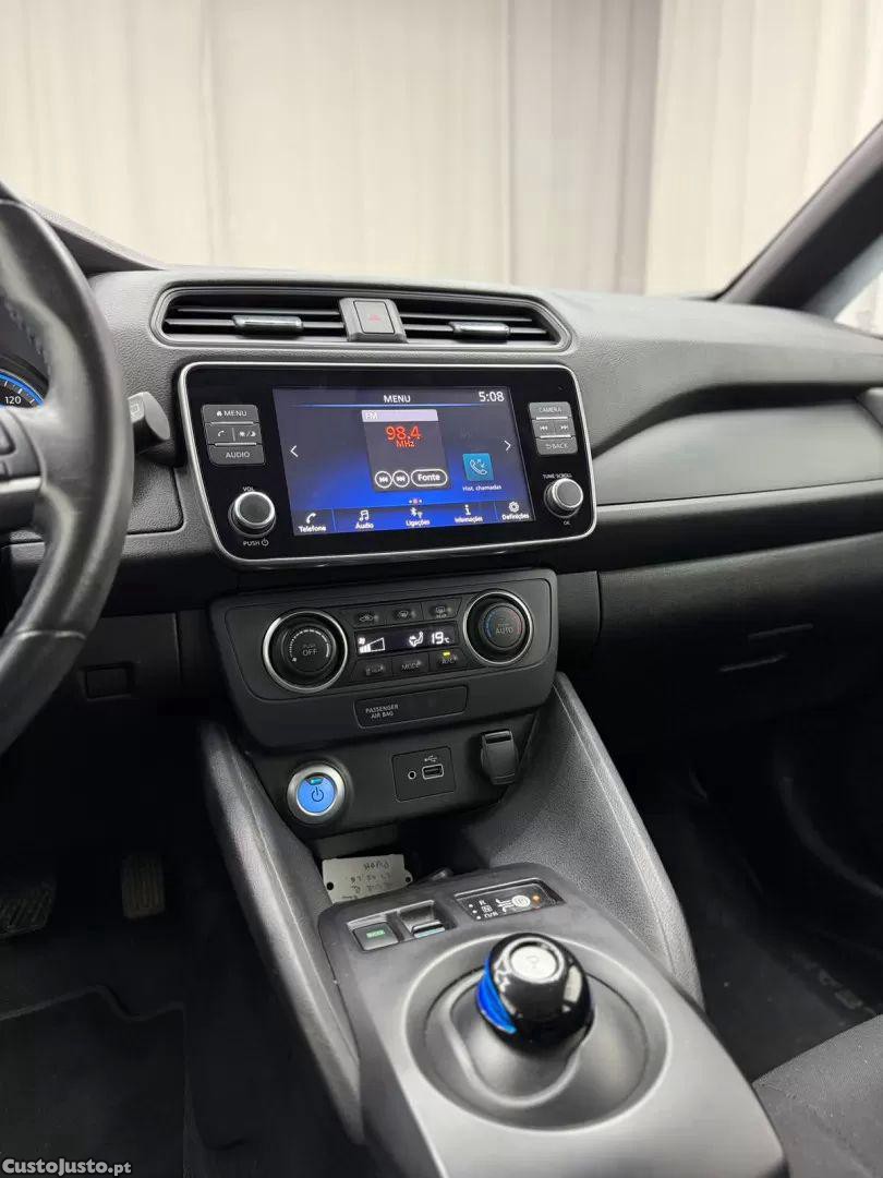 Nissan Leaf Visia — fotografia 12