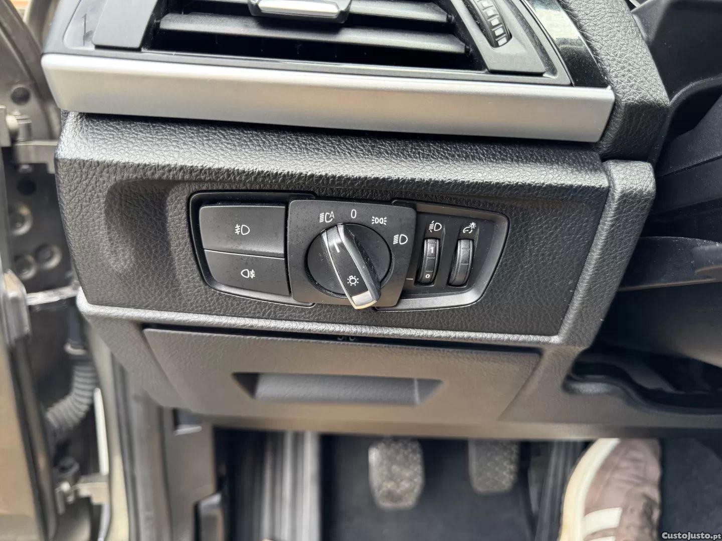 BMW 116 D line sport — fotografia 2