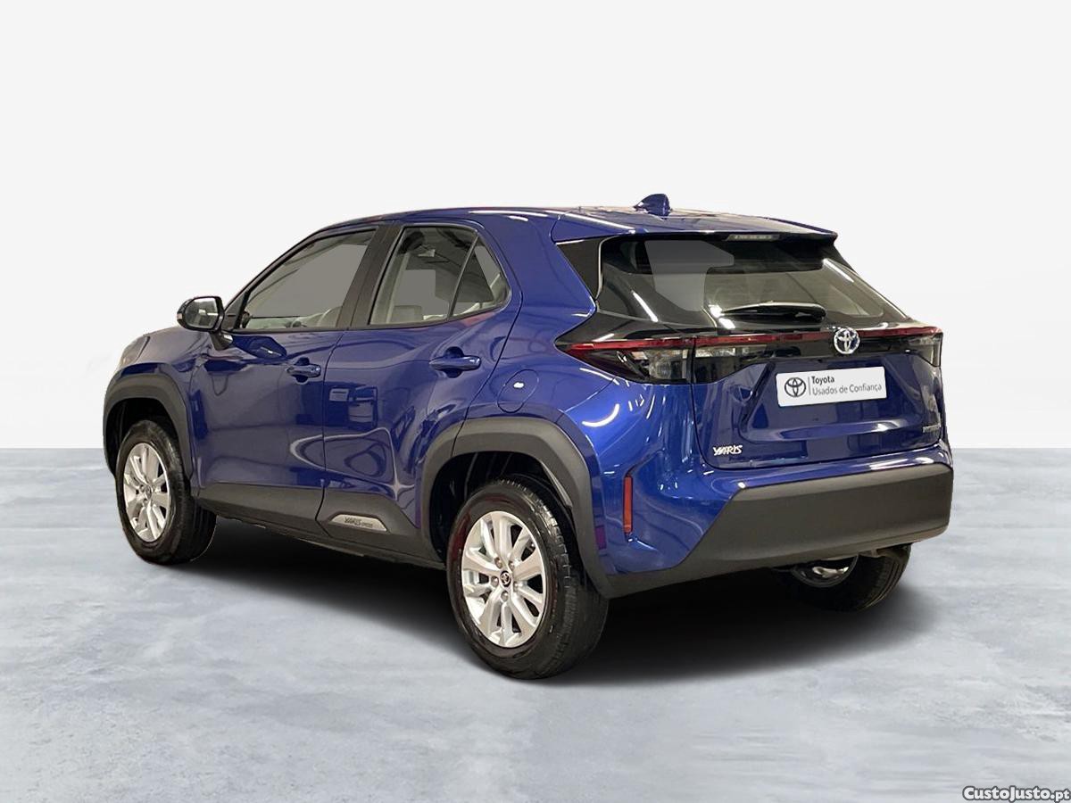 Toyota Yaris Cross 1.5 HDF Comfort Plus — fotografia 17