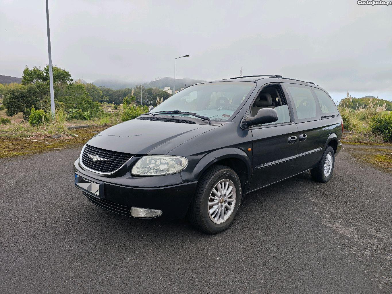 Chrysler Grand Voyager 2.5 CRD — fotografia 12