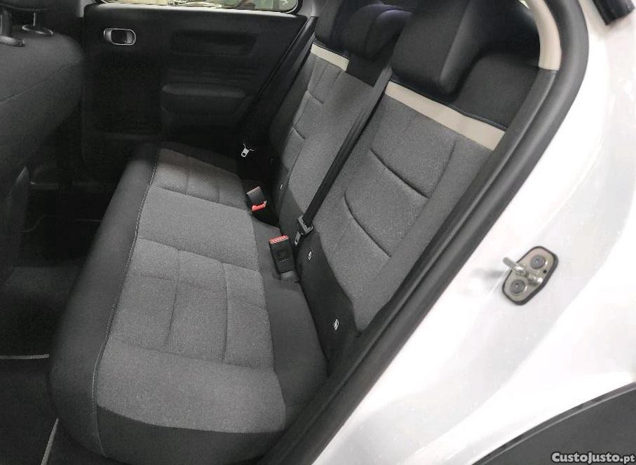 Citroën C4 CACTUS 1.5 BHDI FEEL — fotografia 3