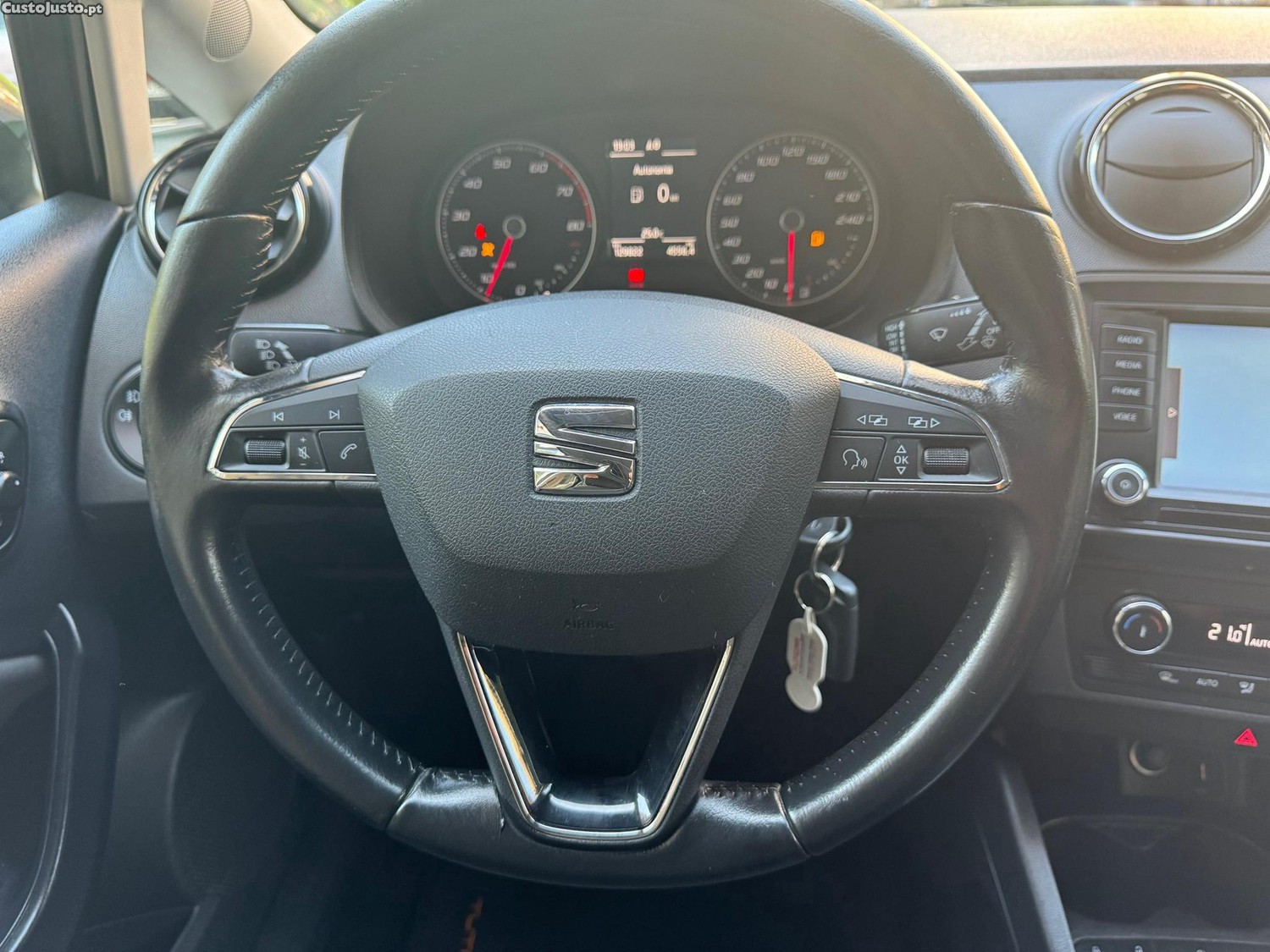 SEAT Ibiza 1.0 Reference — fotografia 15