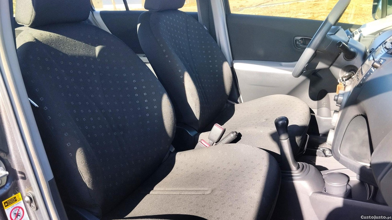 Toyota Yaris 1.4 D-4D AC — fotografia 4